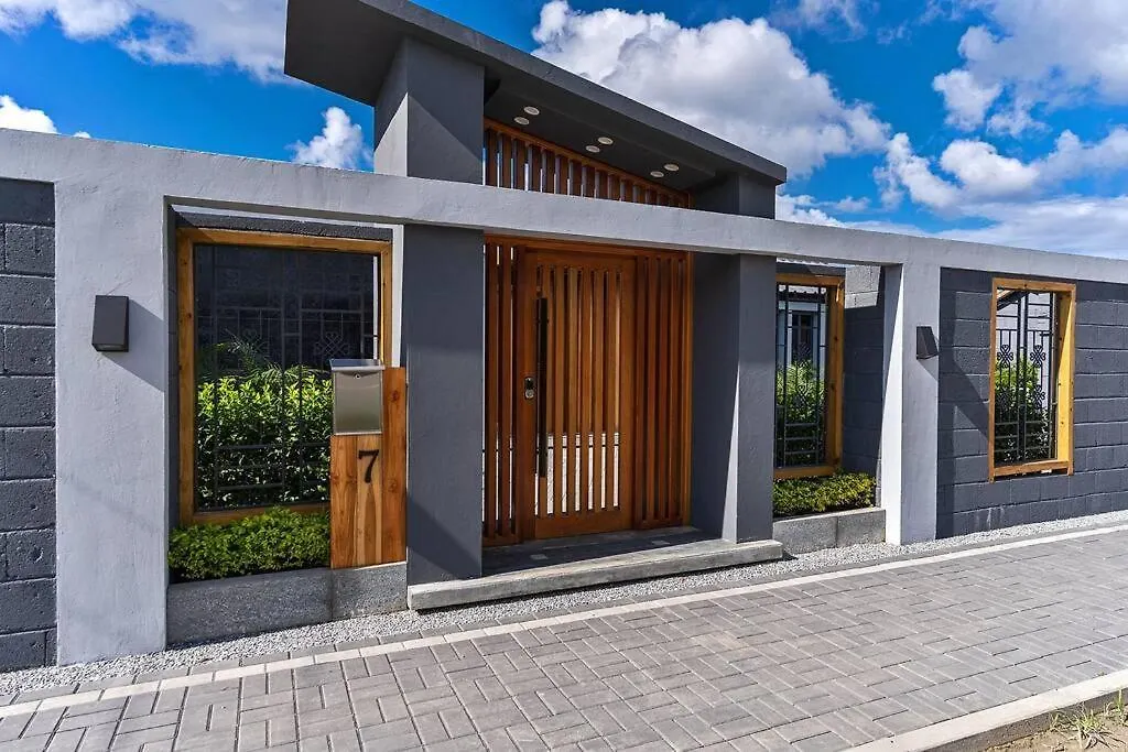 New Deluxe 5 Bdr 4Bath Pool And Bbq! Villa Oranjestad